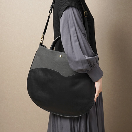 ローダ ショルダートート 全4色