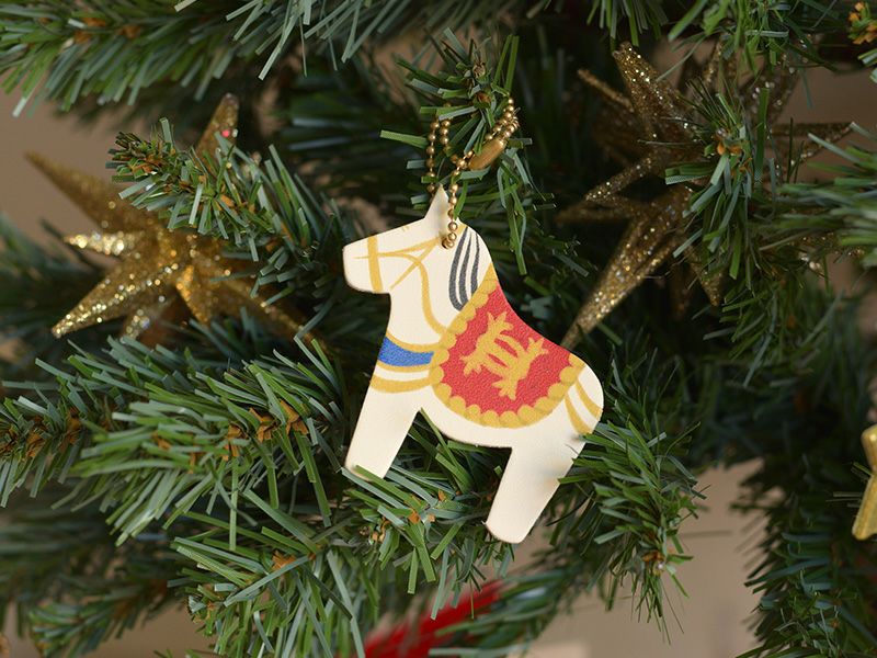 【ブラウン・ホワイト】クリスマスオーナメント＜ダーラナホース＞