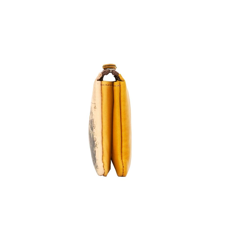 ２つのポーチを１つにしたら、３つの仕分けができる使いやすいお財布になりました。